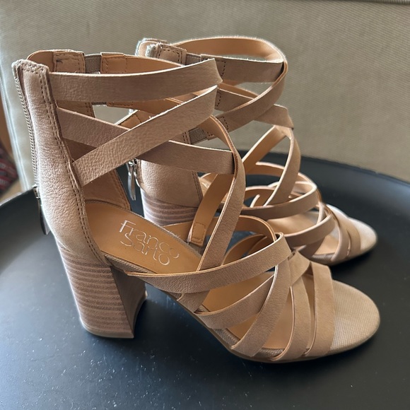 New Franco Sarto Womens Rika Strappy Faux Leather Heels Shoes...